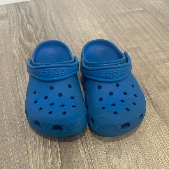 Crocs - Picture 2 of 9